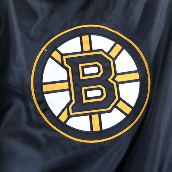 Boston Bruins puffer jacket with hood - Picture 4 of 5